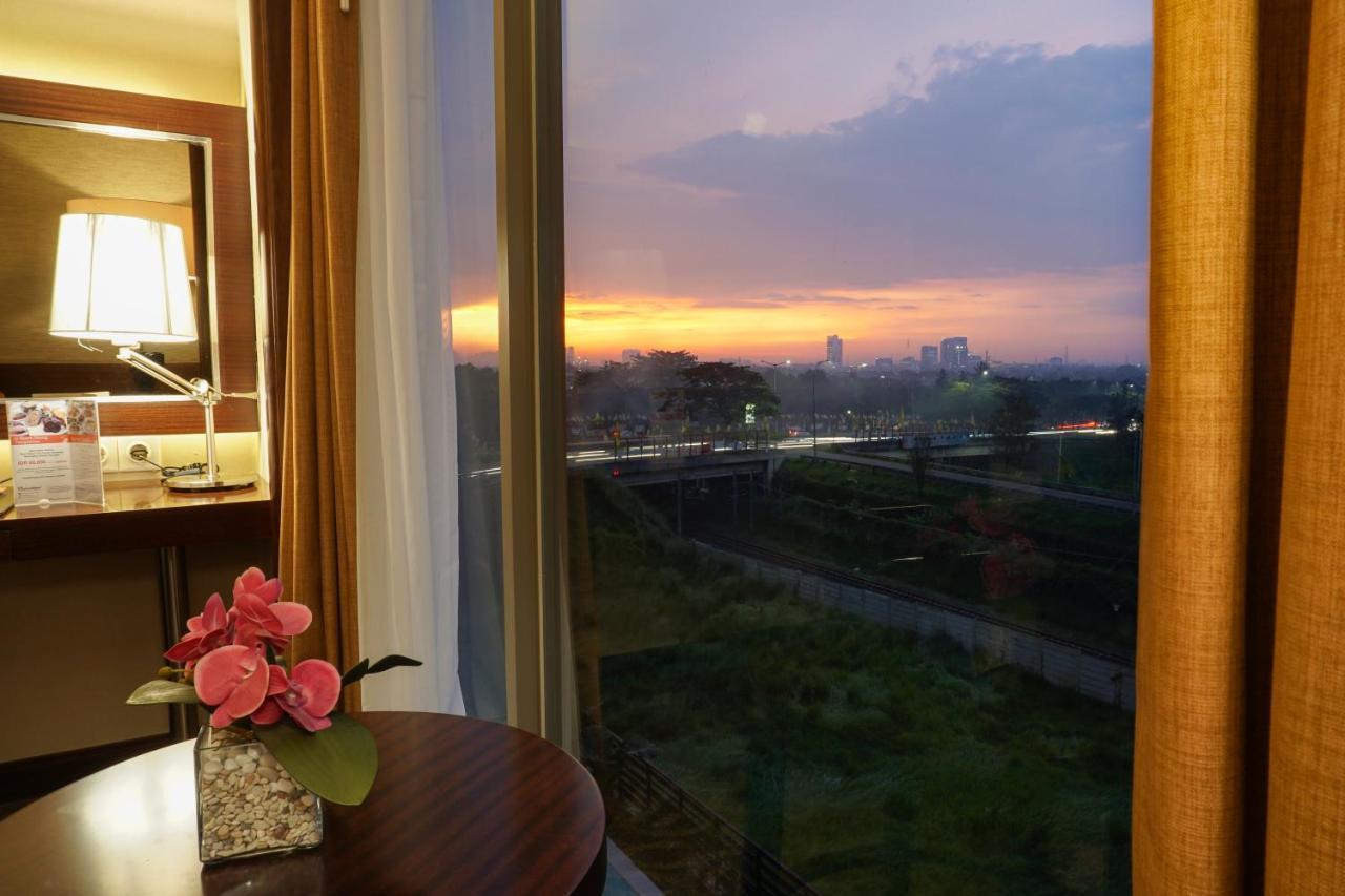 Swiss-Belcourt Serpong Kültér fotó