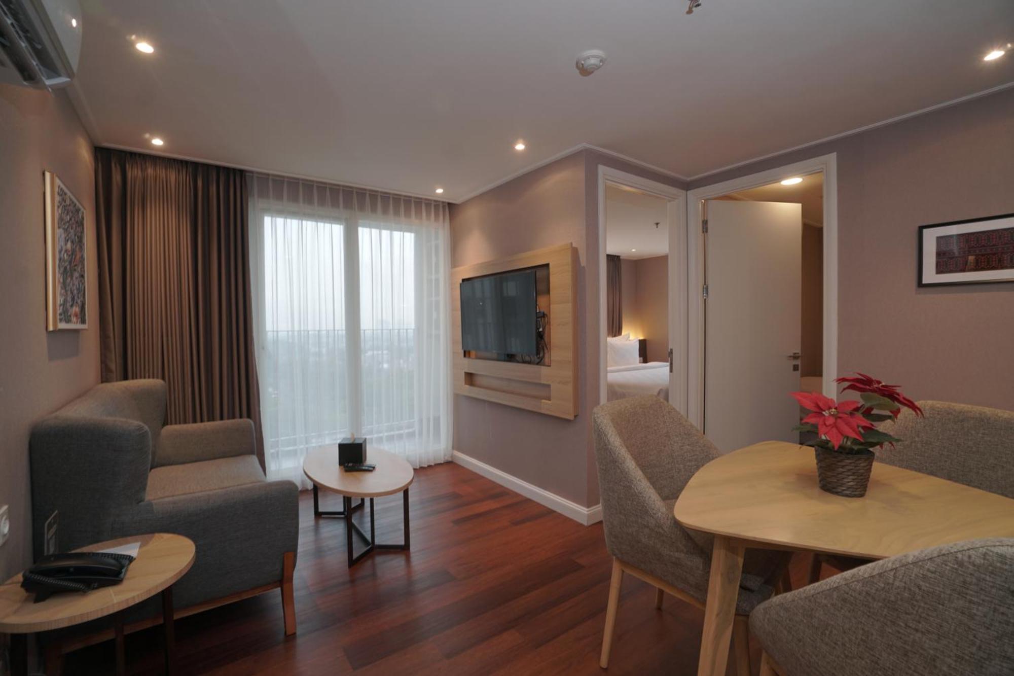 Swiss-Belcourt Serpong Kültér fotó