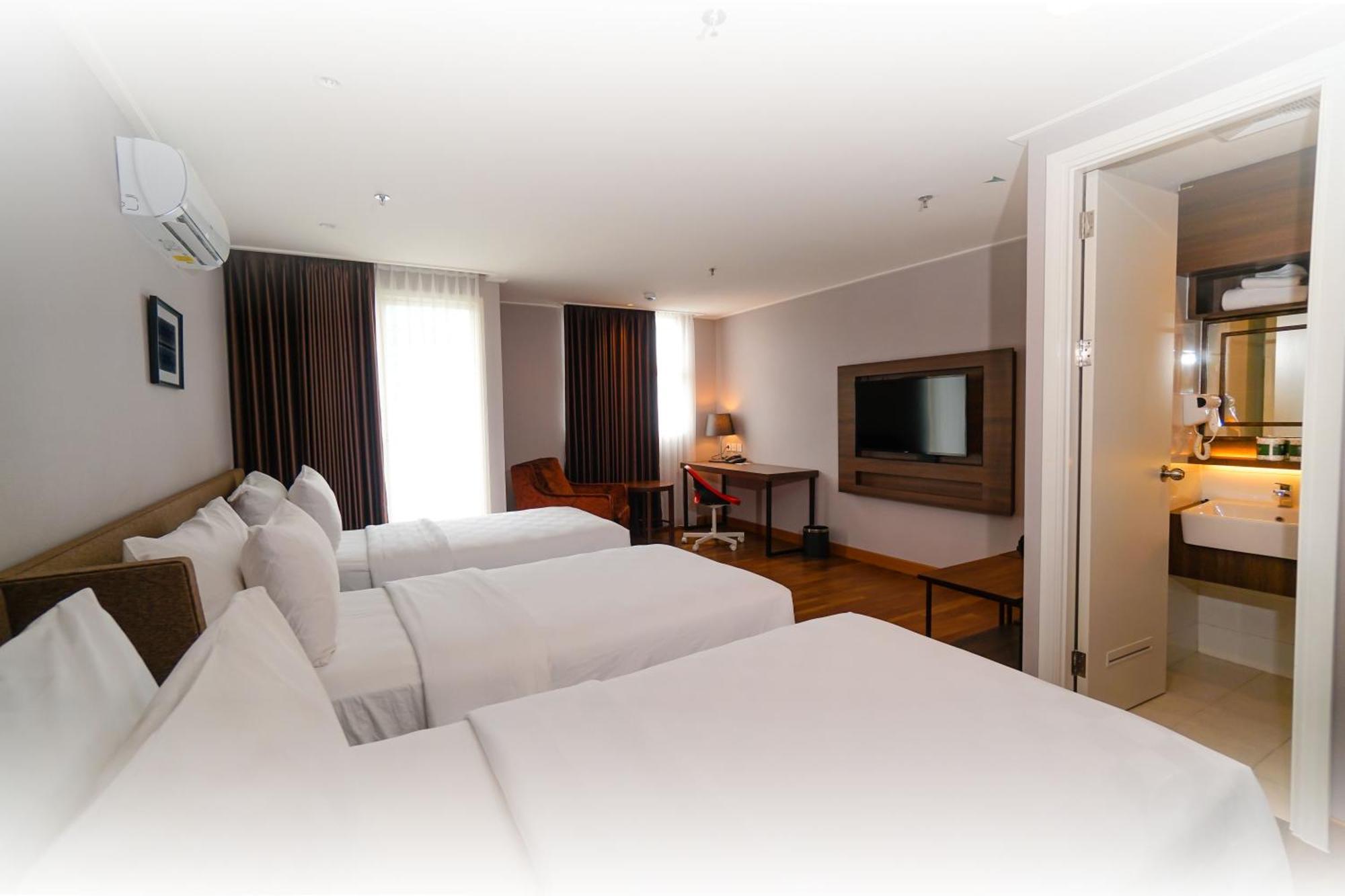 Swiss-Belcourt Serpong Kültér fotó