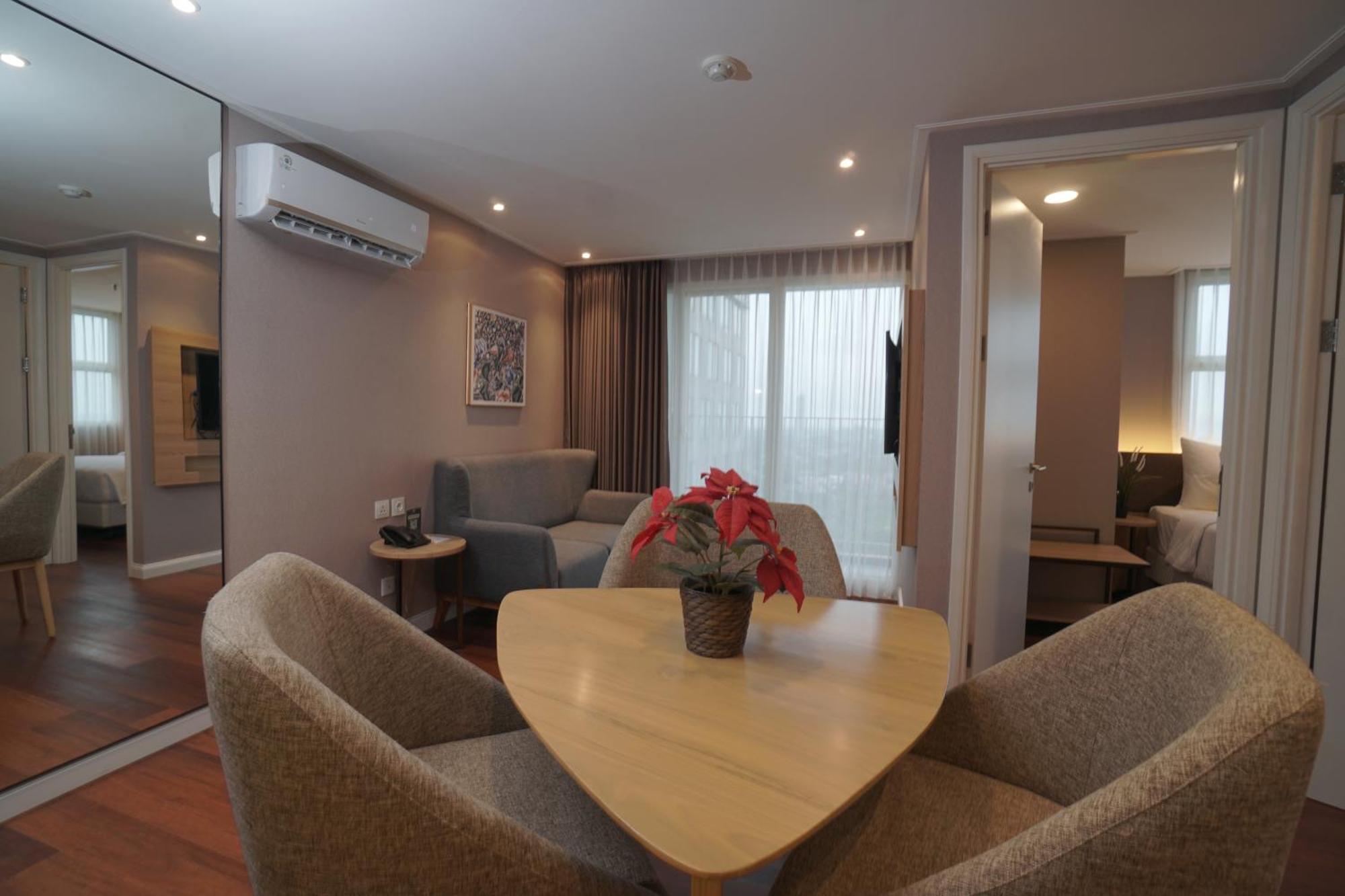 Swiss-Belcourt Serpong Kültér fotó